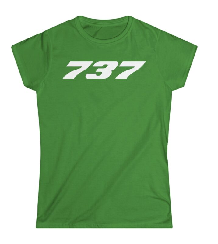 Boeing 737 Women's T-Shirt