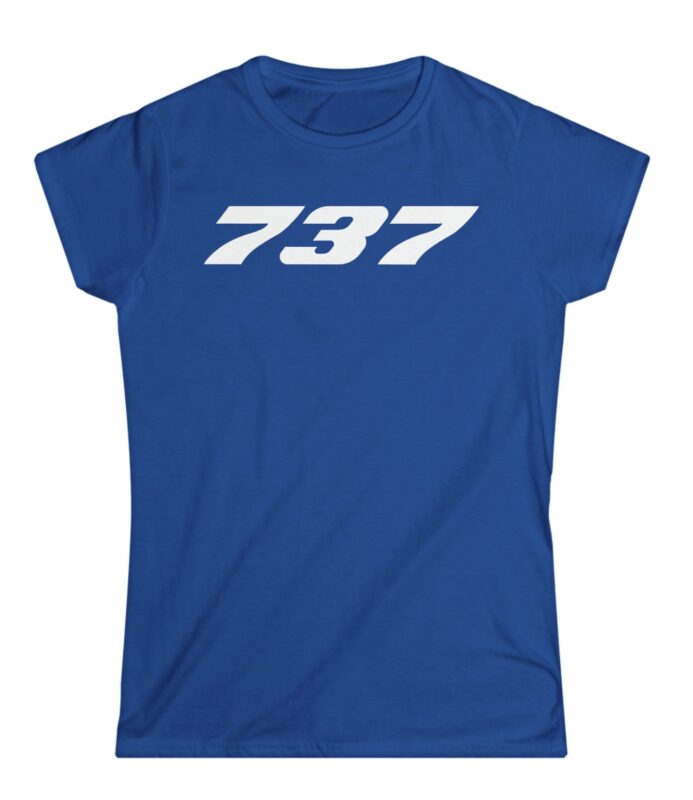 Boeing 737 Women's T-Shirt